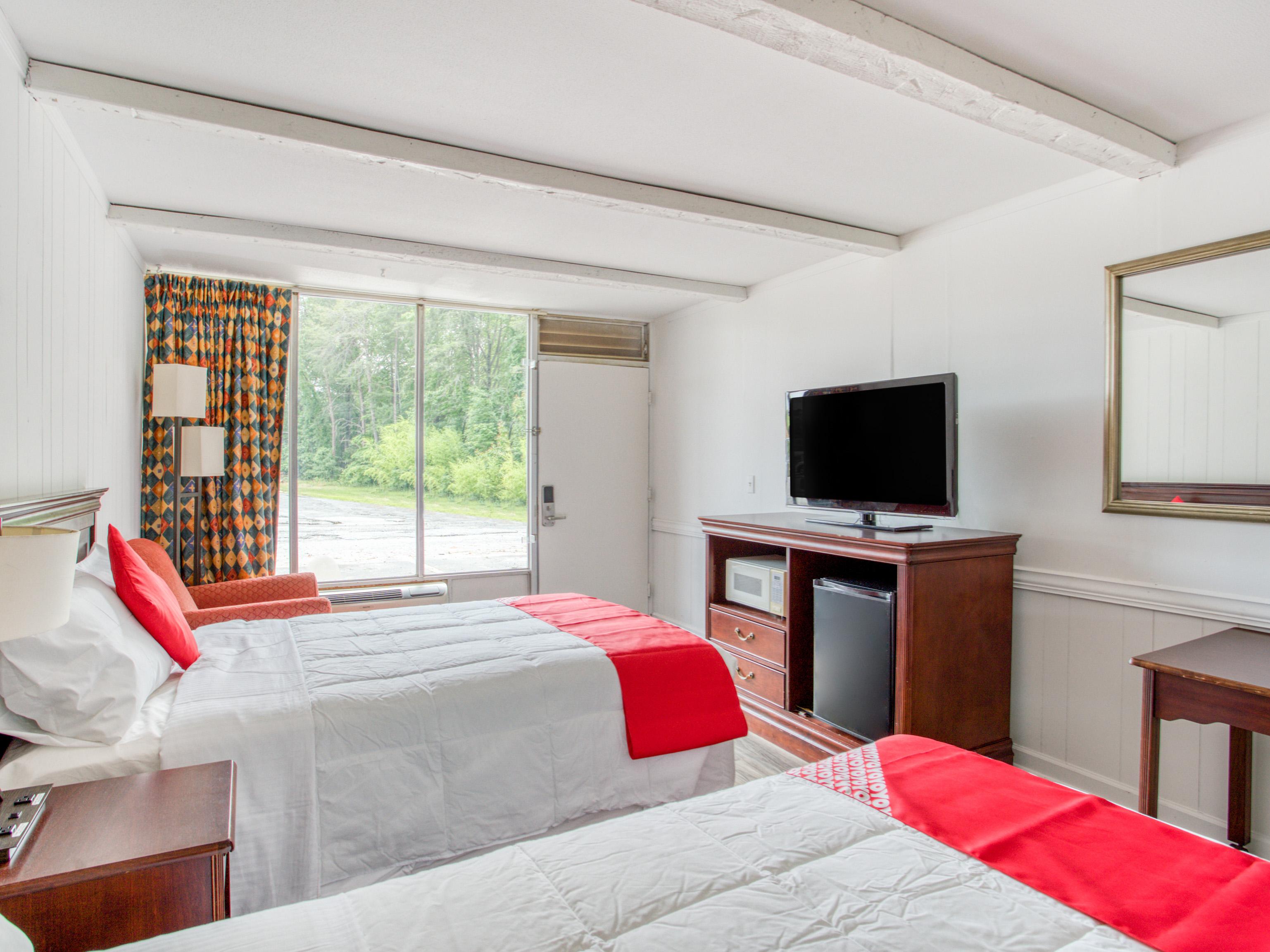 Oyo Inn Кернерсвіл Екстер'єр фото